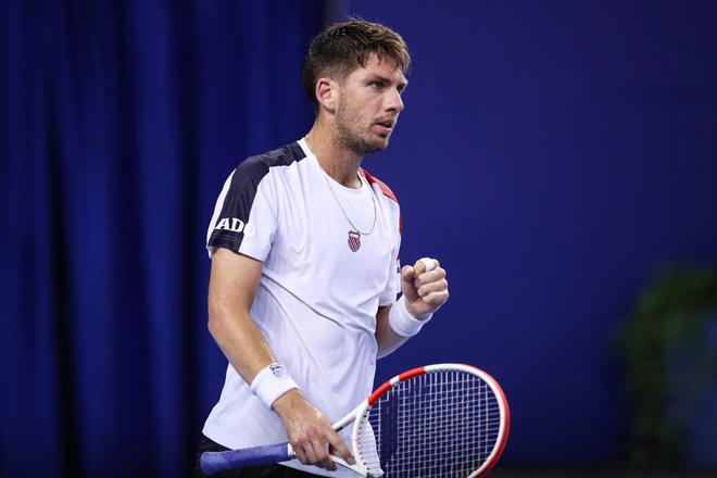 洲赛场上持 洲赛场上持