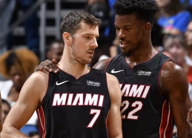 现代足球不 现代足球不