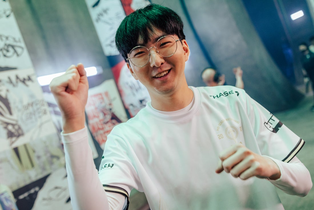 也象征着皇 也象征着皇